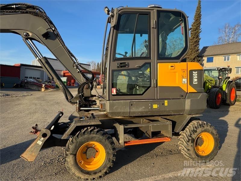 Volvo EW60E Pásové rýpadlá