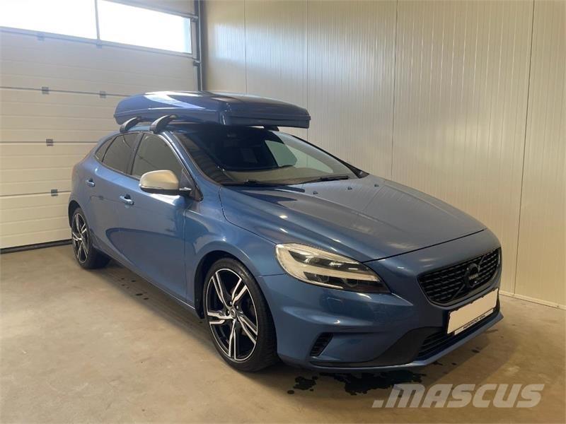 Volvo V40 Automobily