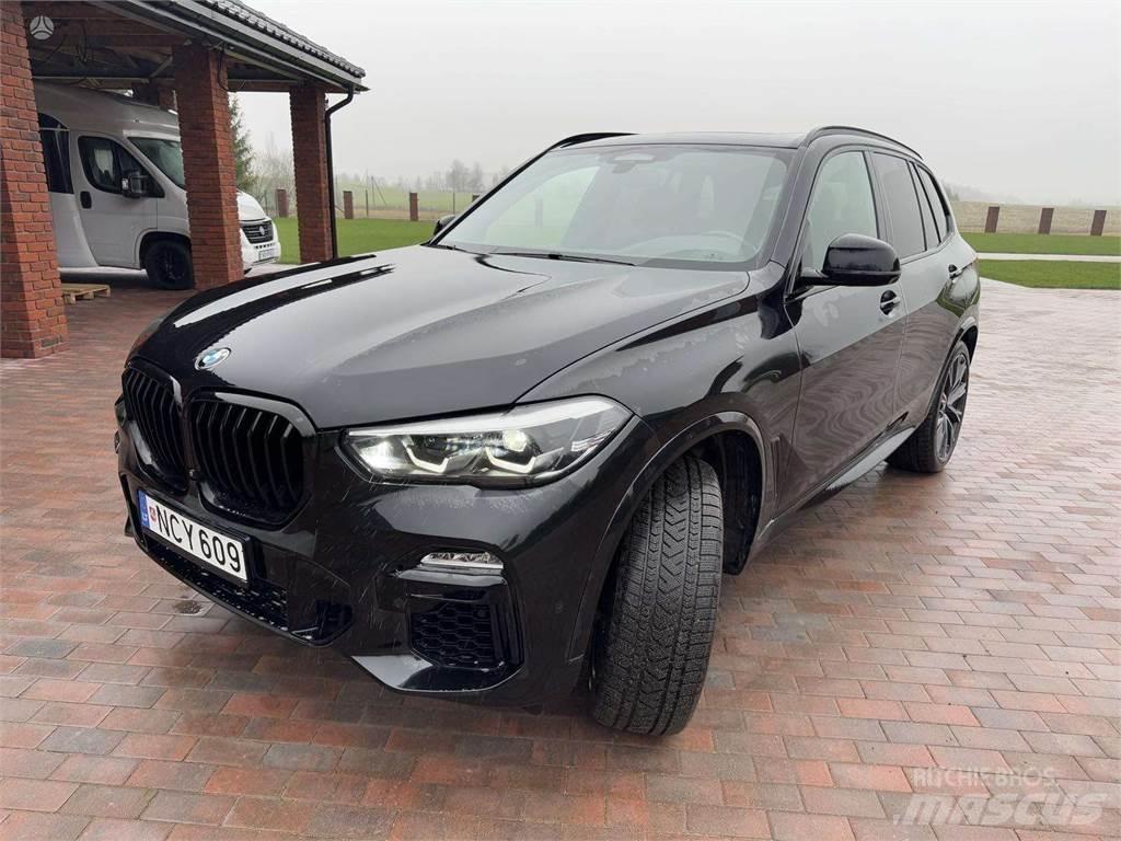 BMW  Automobily