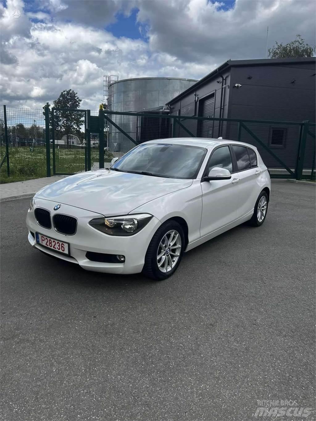 BMW  Automobily