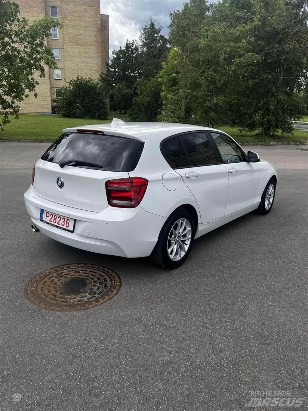 BMW  Automobily
