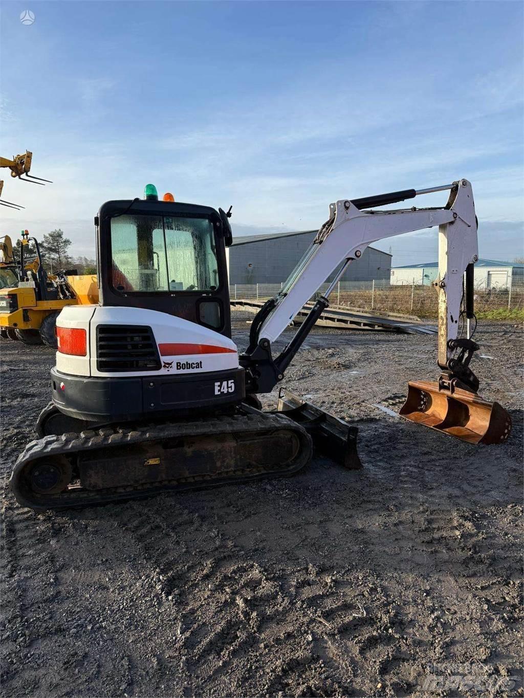 Bobcat E45 Pásové rýpadlá