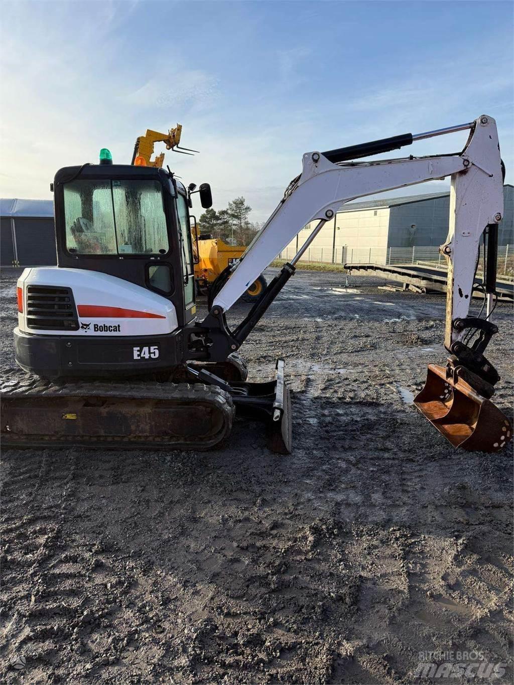 Bobcat E45 Pásové rýpadlá