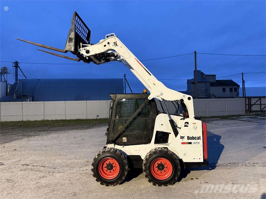 Bobcat S570 Mininakladače