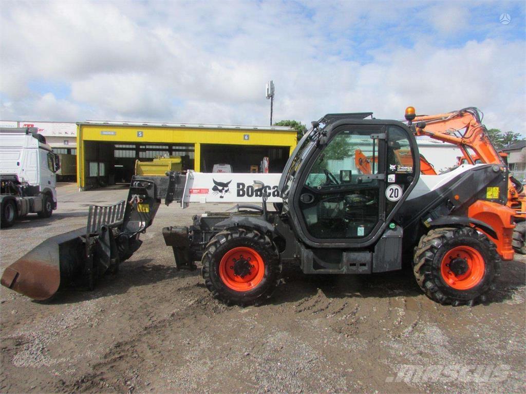 Bobcat T35.130 Teleskopické manipulátory