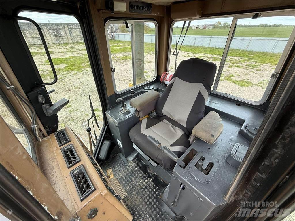 CAT D4H LGP Pásové dozéry