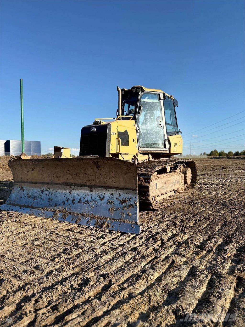 CAT D5 K Pásové dozéry