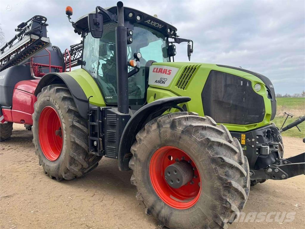 CLAAS Axion 870 Traktory