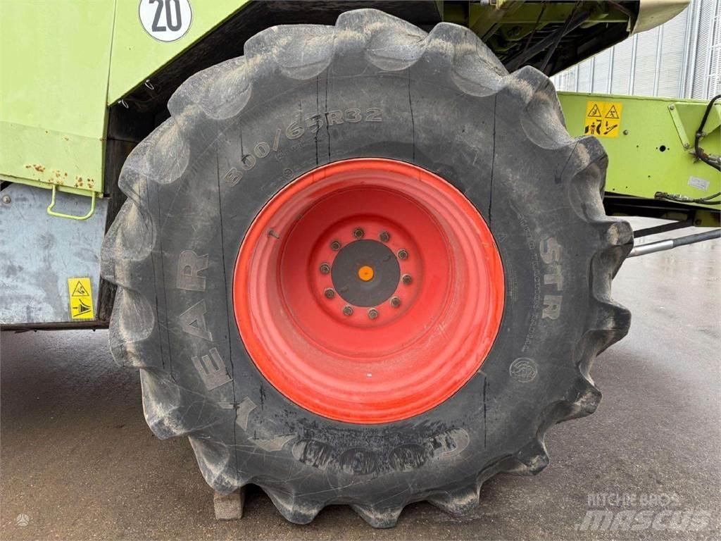 CLAAS LEXION 460 Kombinované zberacie stroje