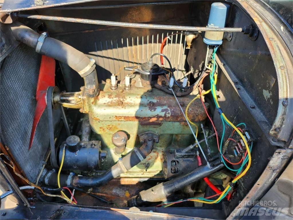 Ford  Automobily