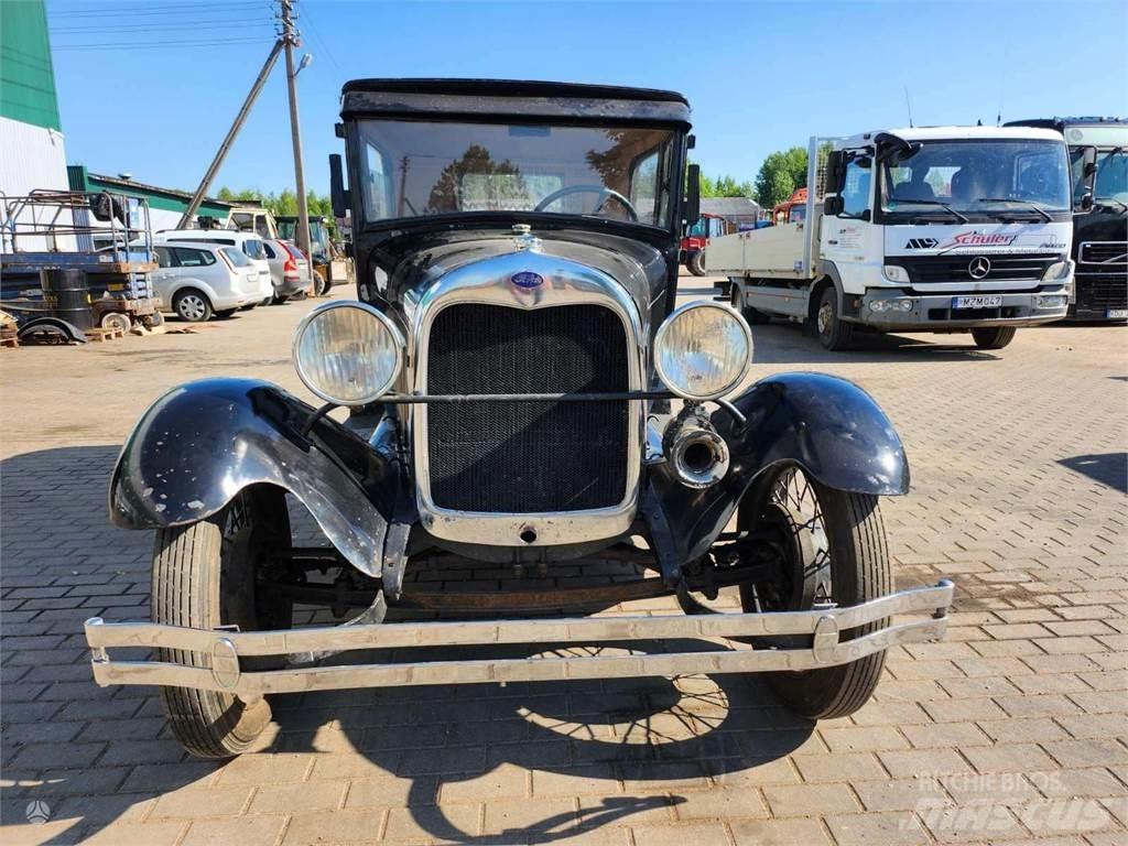 Ford  Automobily