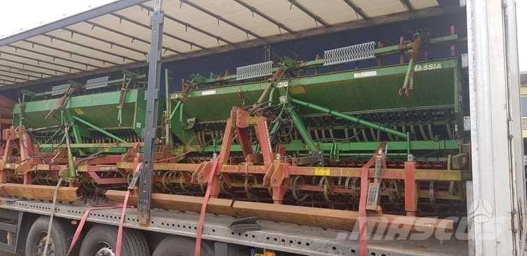 Hassia 4 metrai Mechanické sejačky