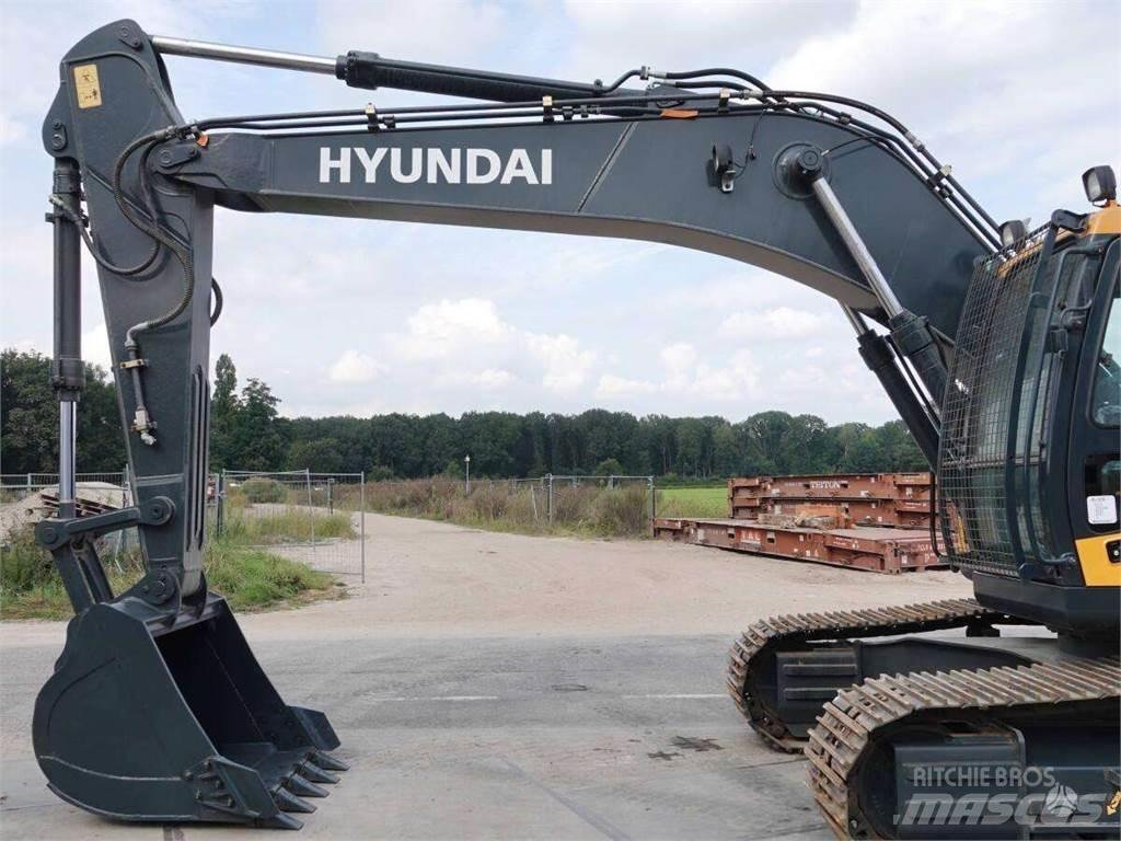 Hyundai R215 Pásové rýpadlá