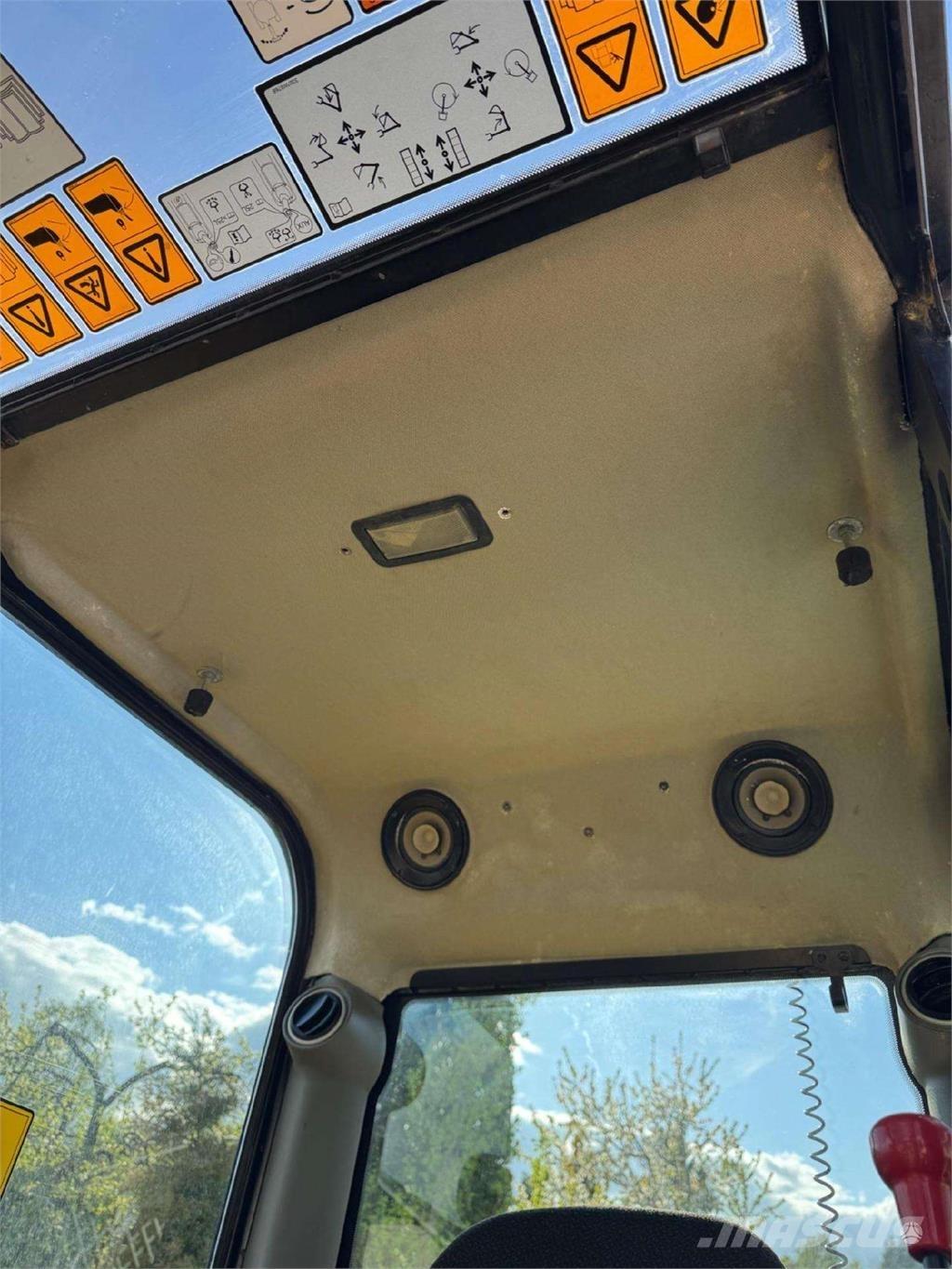 JCB 85Z-1 Pásové rýpadlá