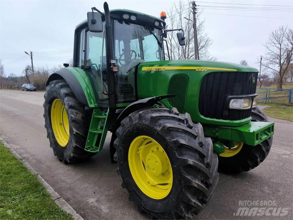 John Deere 6920 Traktory
