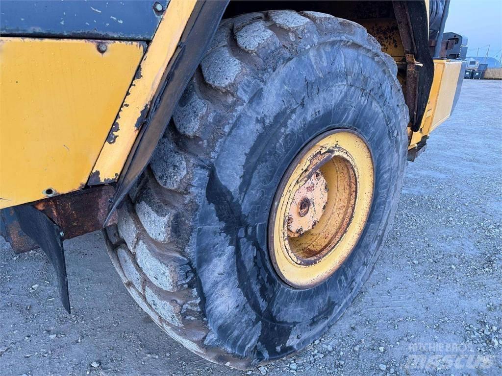 Komatsu HM 400-2 Kĺbové nákladné autá