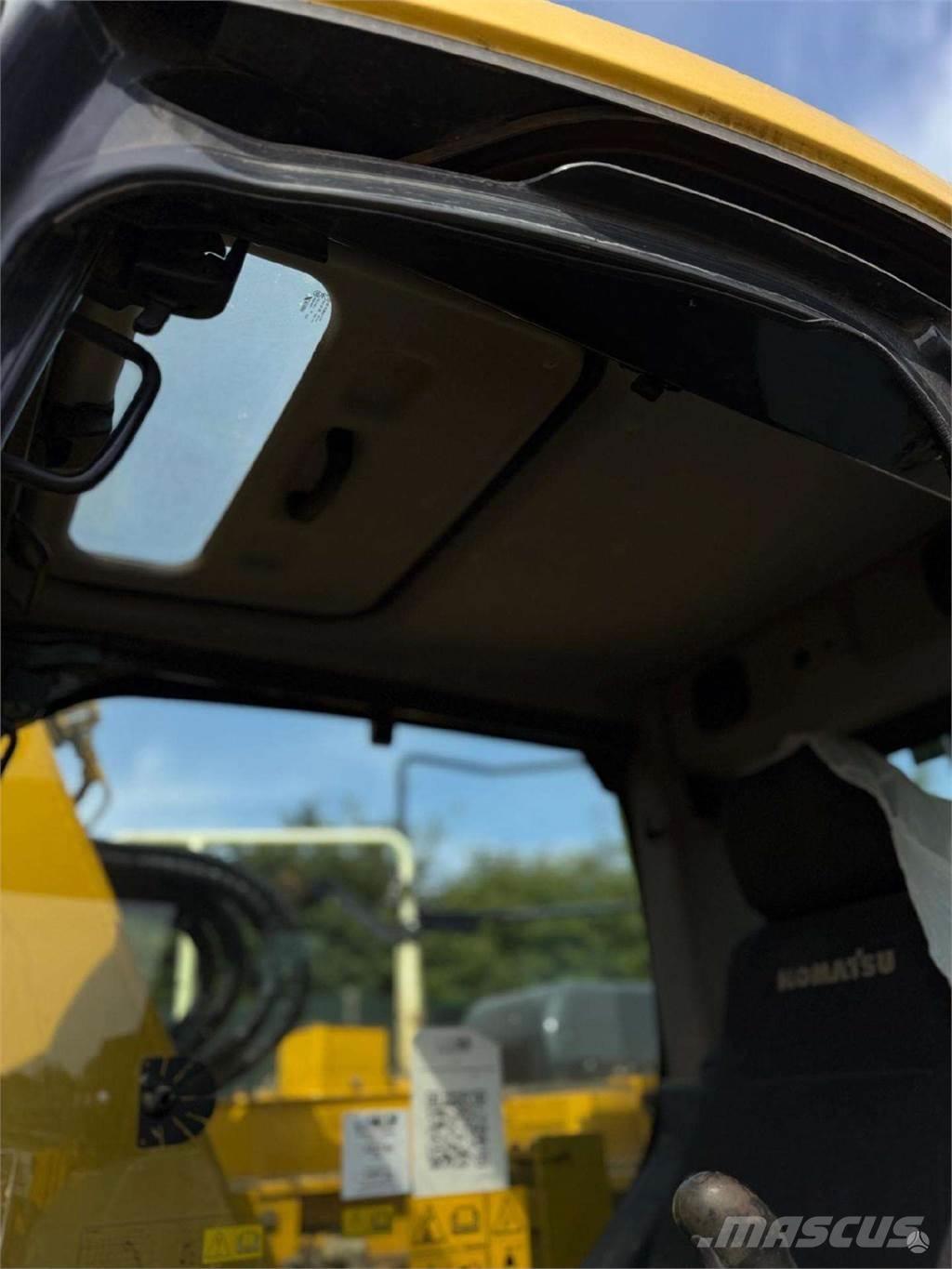Komatsu PC138US Pásové rýpadlá