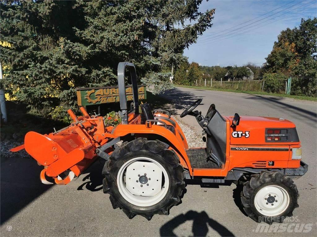 Kubota GT3 Traktory
