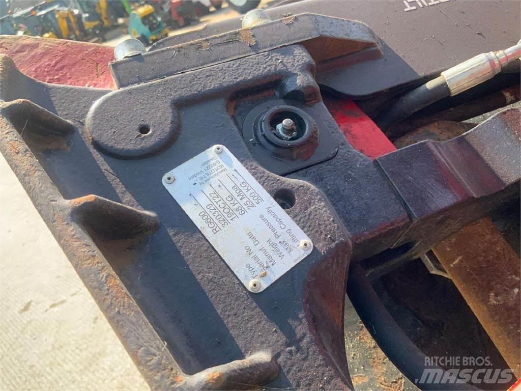 Takeuchi TB370 Pásové rýpadlá