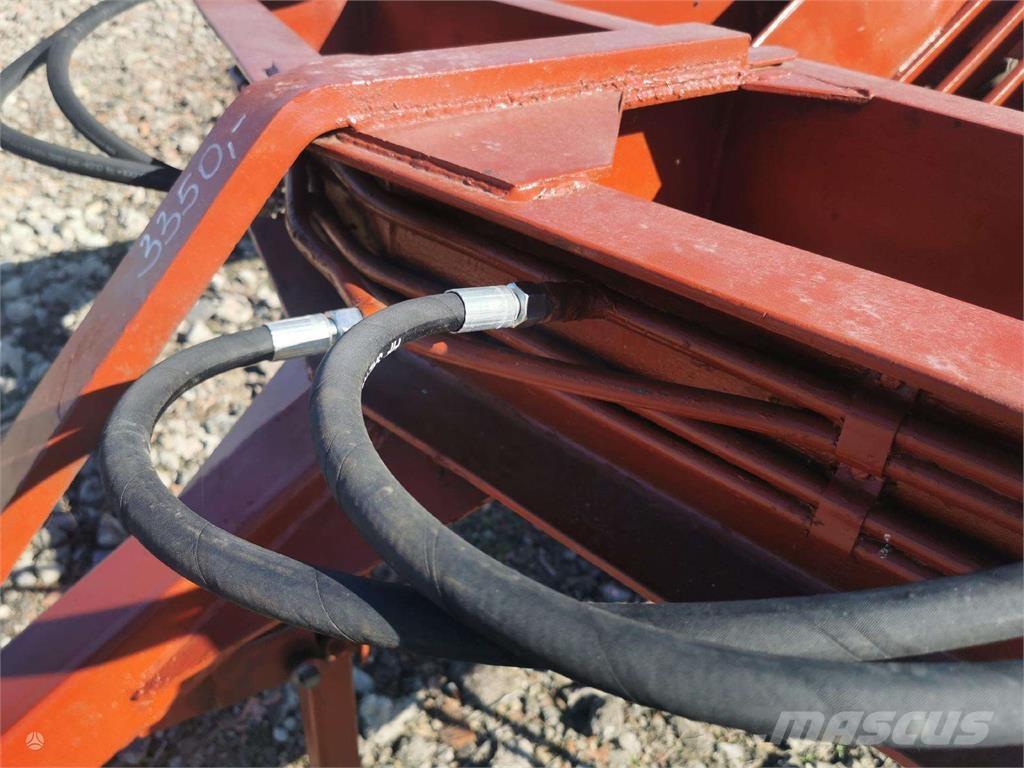  Ukp 3 Ďalšie poľnohospodárske stroje