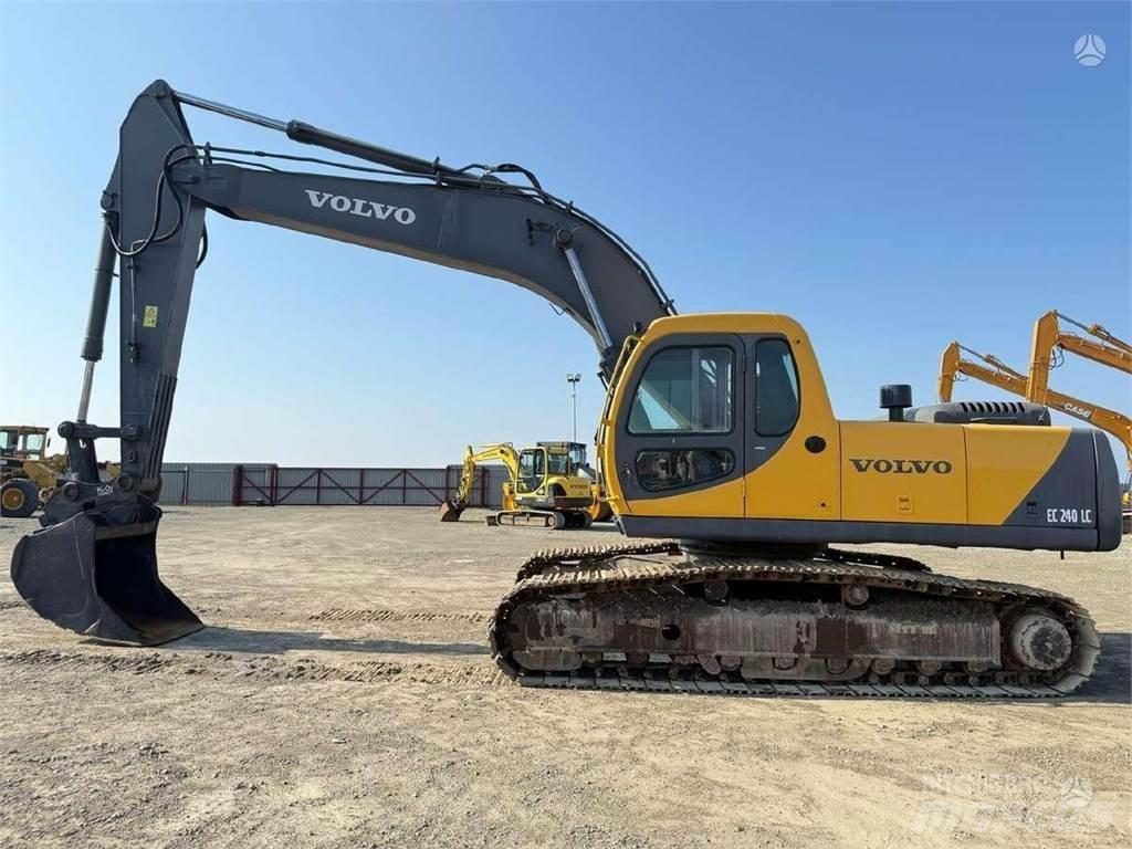 Volvo EC 240 LC Pásové rýpadlá