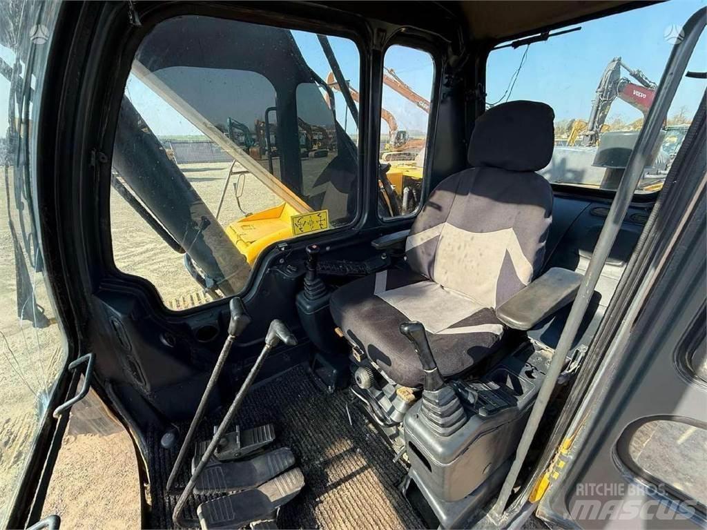Volvo EC 240 LC Pásové rýpadlá