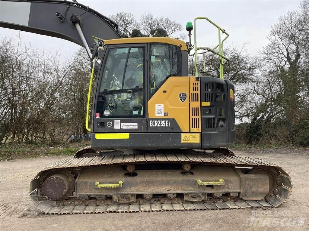 Volvo ECR235EL Pásové rýpadlá
