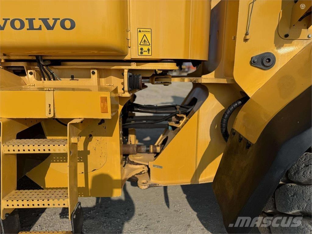 Volvo L 110 E Kolesové nakladače