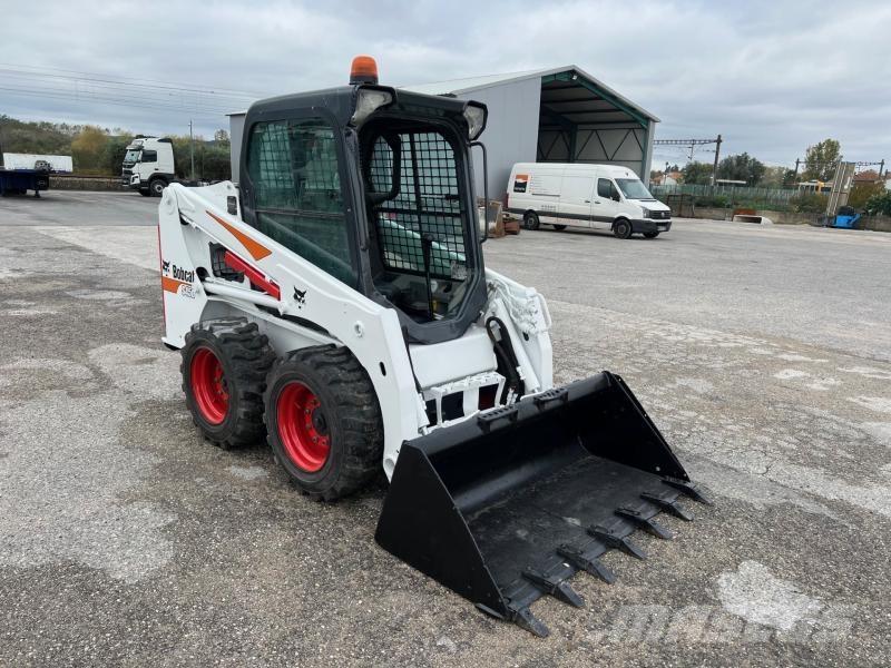 Bobcat S 450 Mininakladače