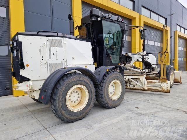 CAT 120AWD Grejdery