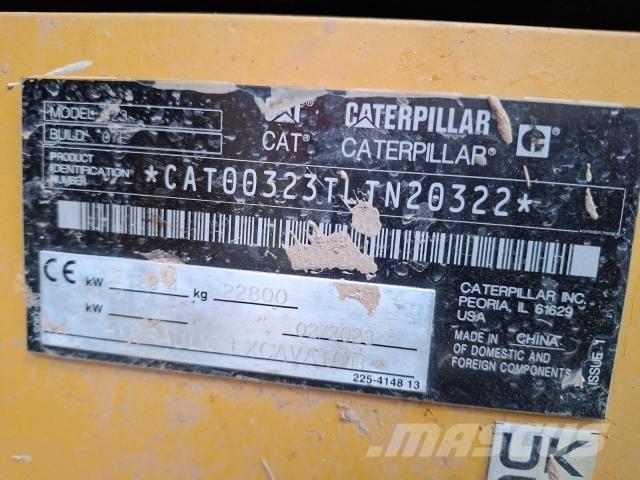 CAT 323 Pásové rýpadlá