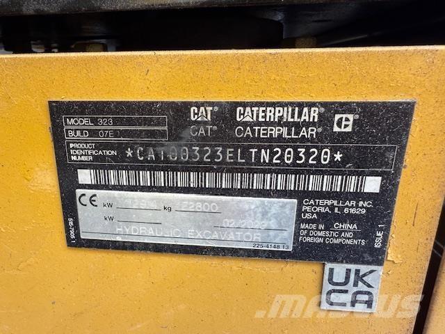 CAT 323-07 Pásové rýpadlá