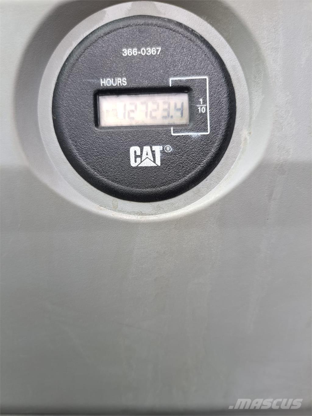 CAT 325F Pásové rýpadlá