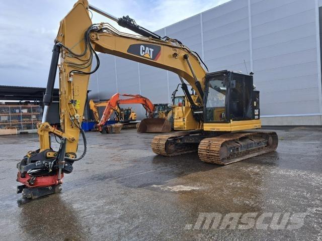 CAT 325F Pásové rýpadlá