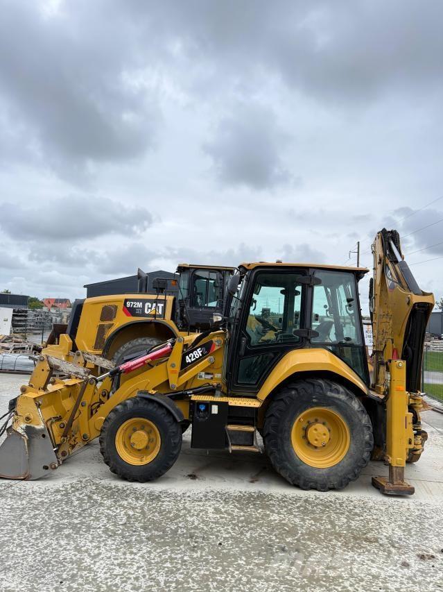 CAT 428F2 Rýpadlo-nakladače