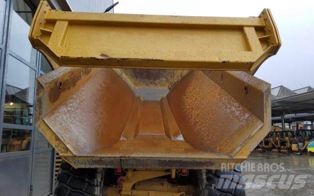 CAT 730-04A Kĺbové nákladné autá