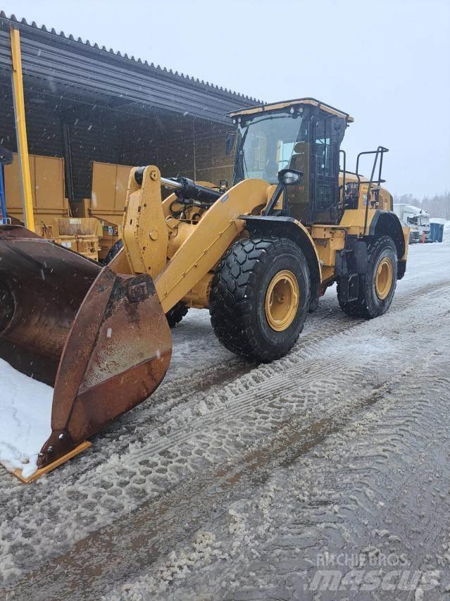 CAT 962 Kolesové nakladače