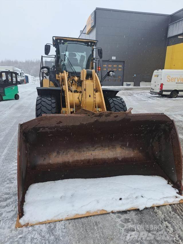 CAT 962 Kolesové nakladače