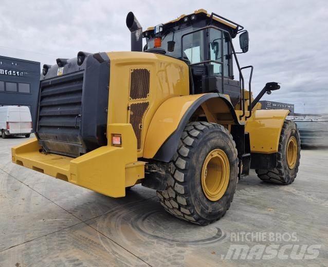 CAT 962M Kolesové nakladače