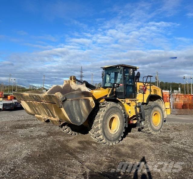 CAT 966 Kolesové nakladače
