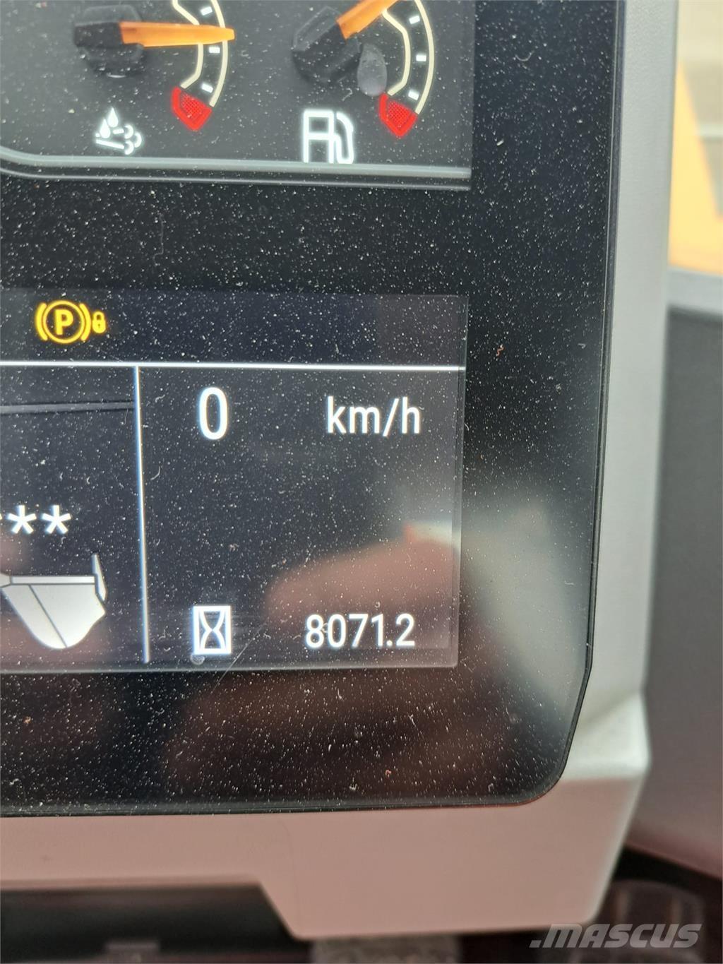 CAT 982 Kolesové nakladače