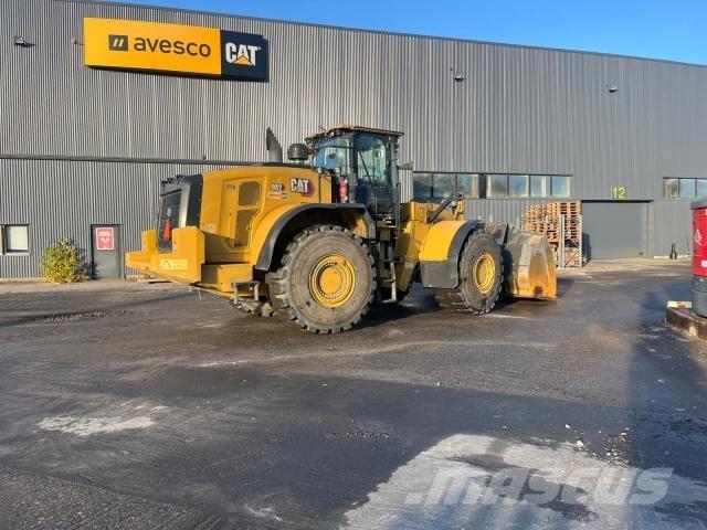 CAT 982 Kolesové nakladače