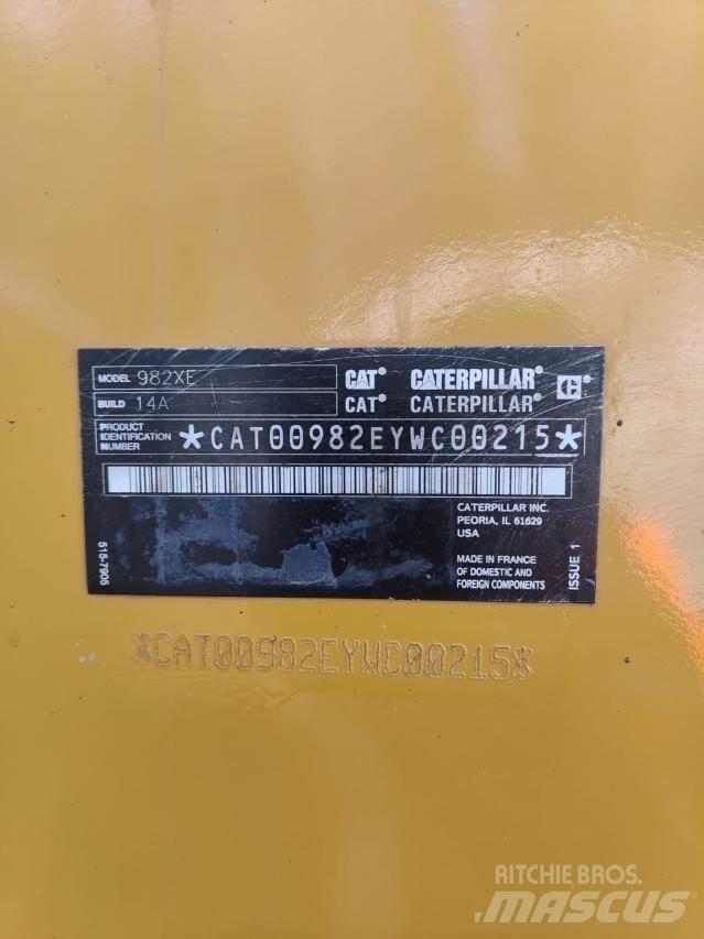 CAT 982XE Kolesové nakladače
