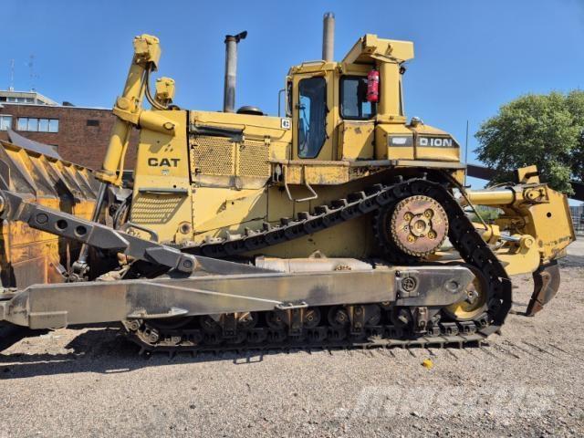 CAT D10N Pásové dozéry