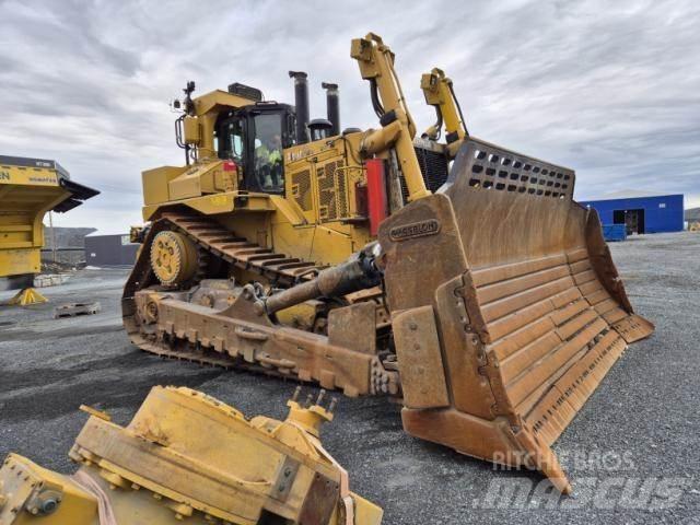 CAT D11T Pásové dozéry