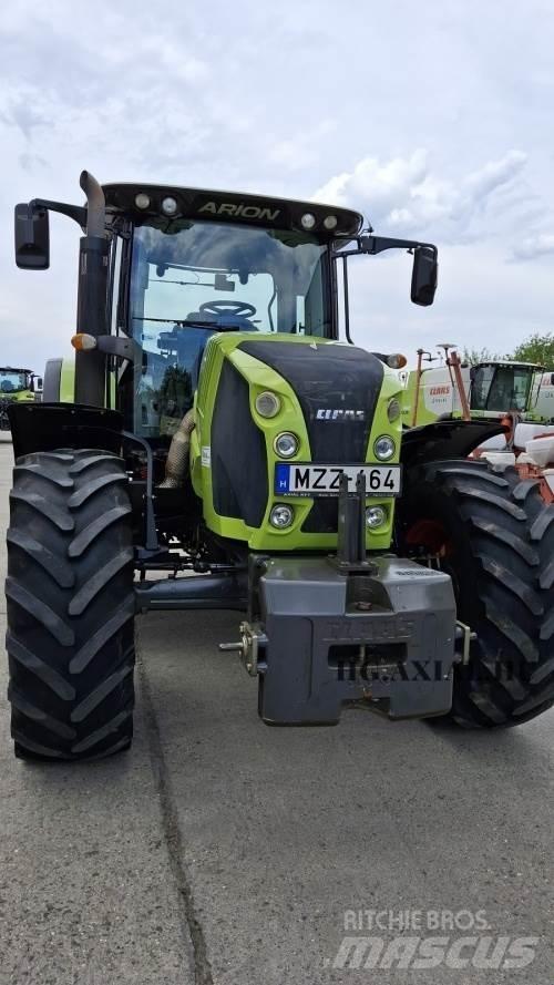 CLAAS Arion 640 Traktory