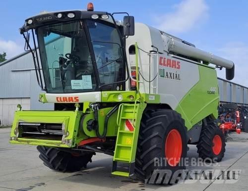 CLAAS Tucano 440 Kombinované zberacie stroje