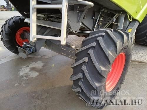 CLAAS Tucano 450 Kombinované zberacie stroje