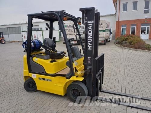 Hyundai 15L-7M Ďalšie poľnohospodárske stroje