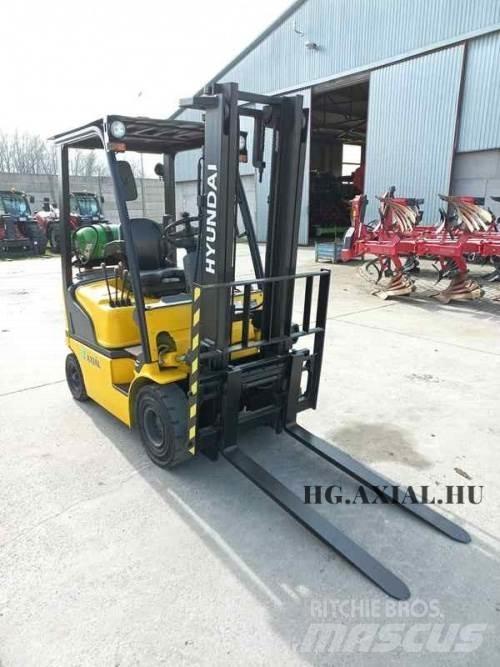 Hyundai 15L-7M Ďalšie poľnohospodárske stroje